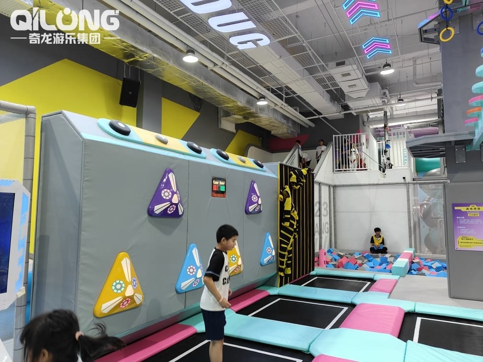 Custom Commercial Indoor Trampoline Park Equipment Manufacturer